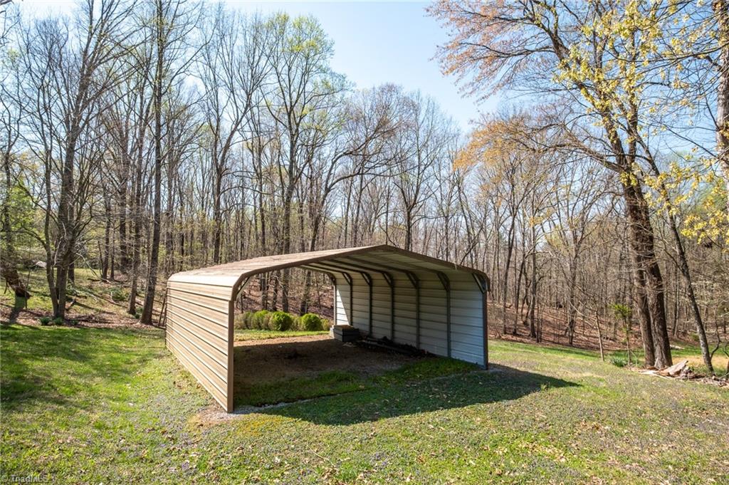 375 Johnson Ridge Road Elkin, NC 28621 - Photo 14 of 45 Gallery Image 14