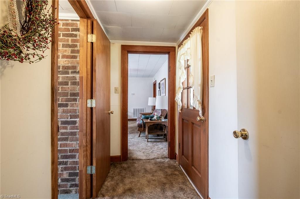 375 Johnson Ridge Road Elkin, NC 28621 - Photo 29 of 45 Gallery Image 29