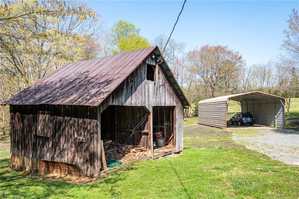 375 Johnson Ridge Road Elkin, NC 28621 - Photo 9 of 45 Gallery Image 9