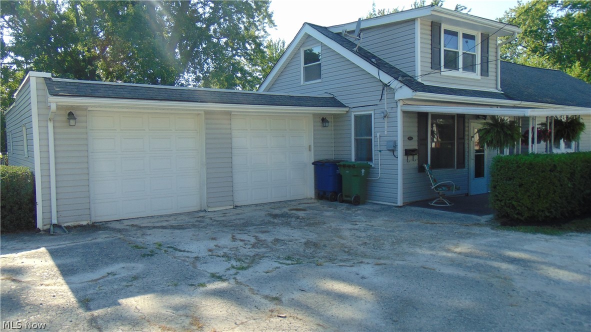 34090 Roberts Road Eastlake, OH 44095 - Photo 10 of 42