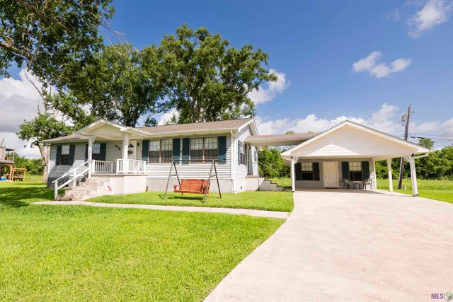 $205,000 | 430 Fantastic Acres Boulevard, Raceland, LA 70394