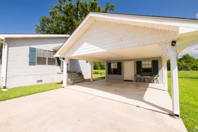 $205,000 | 430 Fantastic Acres Boulevard, Raceland, LA 70394