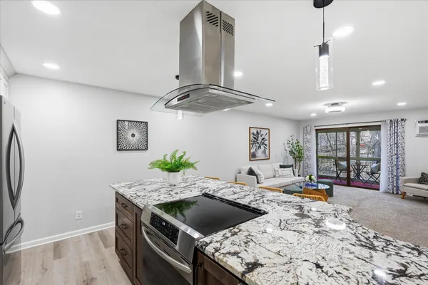 $167,900 | 135 Viking Drive East, Unit 104, Little Canada, MN 55117