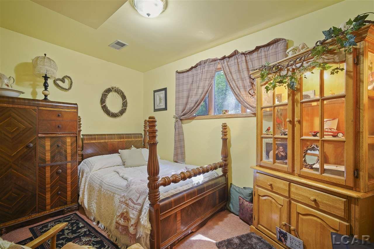 9272 Gillette Road Clarklake, MI 49234 - Photo 6 of 54 50053307-5.JPG