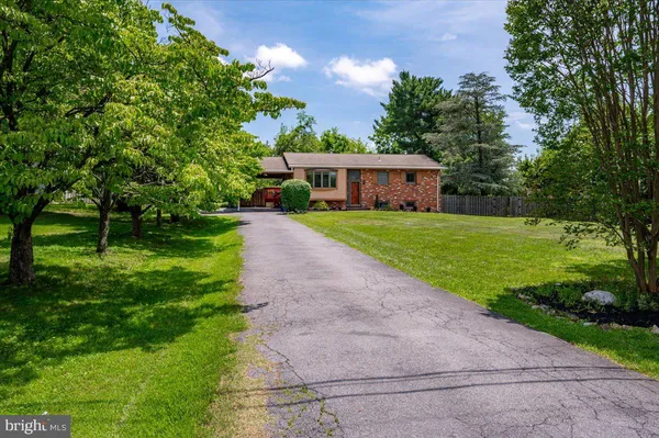 $644,900 | 15617 Allnutt Lane, Burtonsville, MD 20866