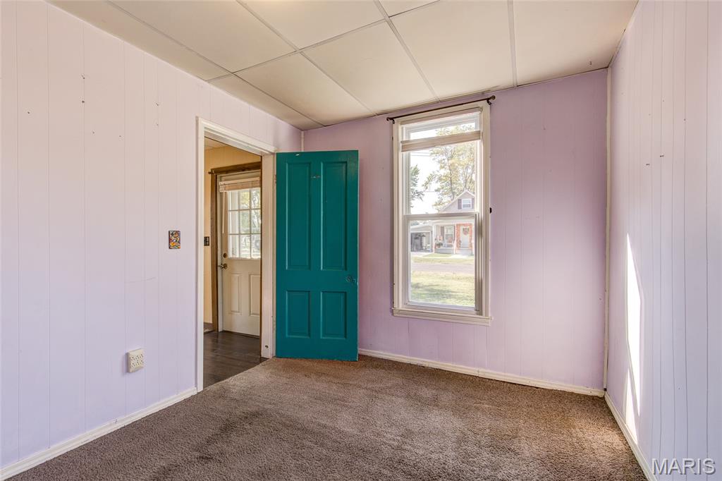 1008 Locust Carrollton, IL 62016 - Photo 11 of 31