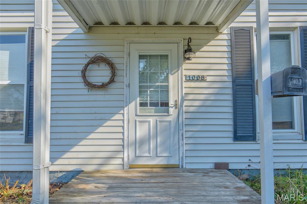 1008 Locust Carrollton, IL 62016 - Photo 6 of 31