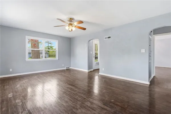 $230,000 | 307 East Orchard Street, Odessa, MO 64076