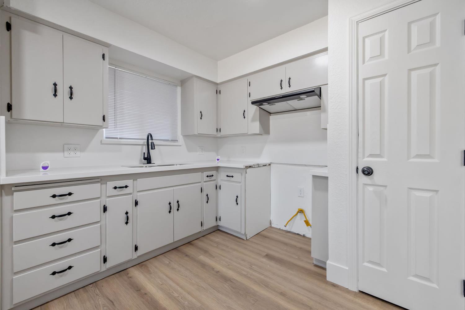 1005 Austin Street Madera, CA 93638 - Photo 14 of 28