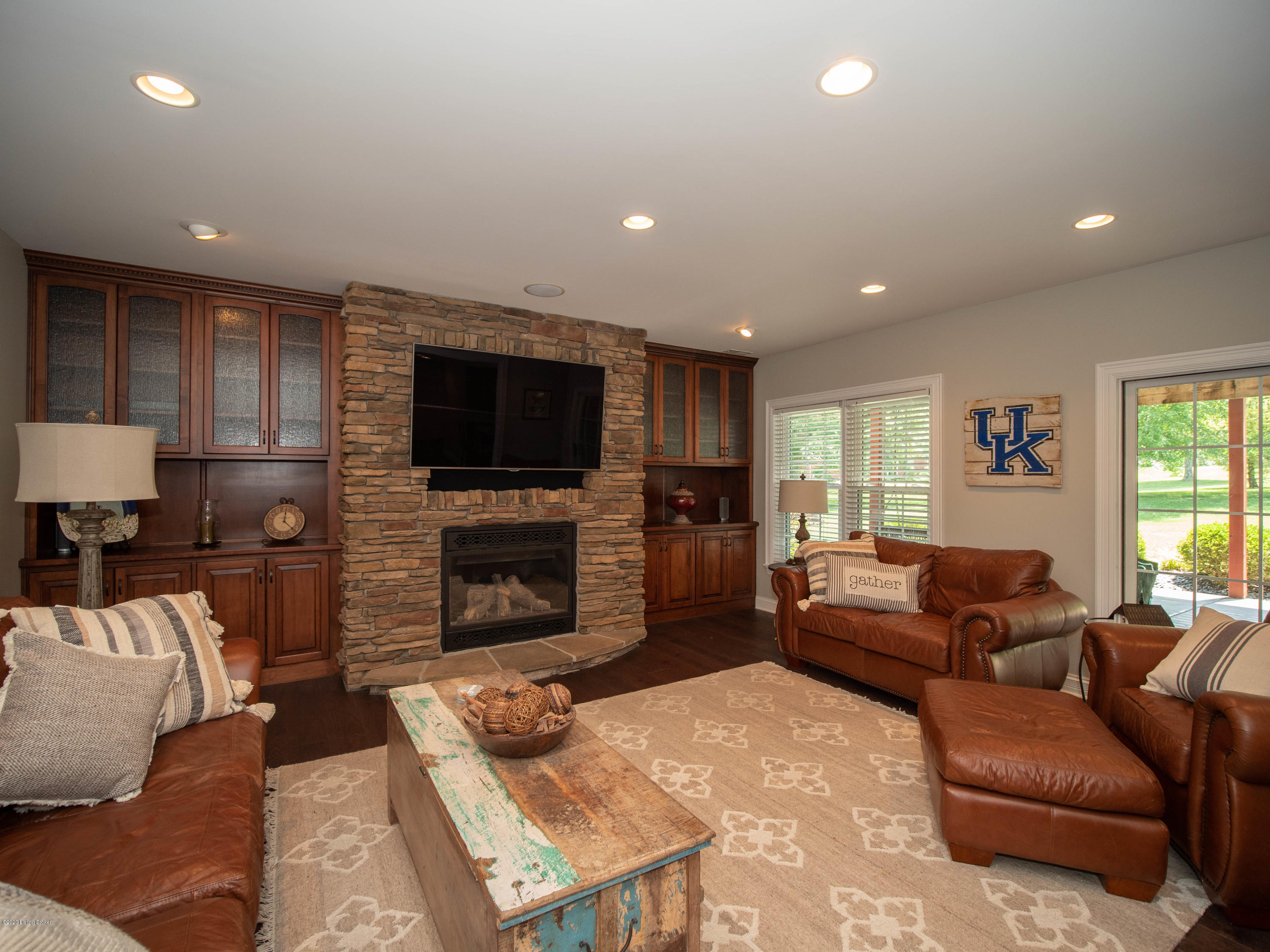 9906 Fairmount Road Louisville, KY 40291 - Photo 44 of 52 Man Cave