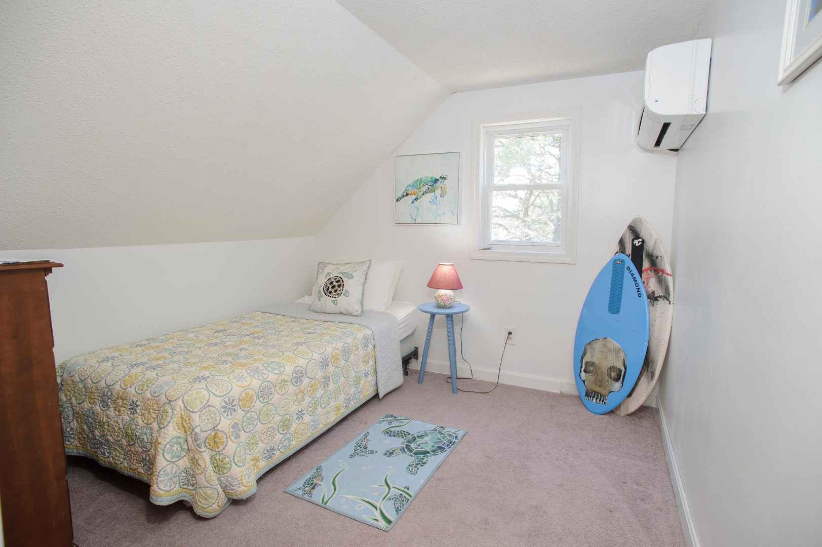 21 Schoolhouse Road Edgartown, MA 02539 - Photo 22 of 24 Bedroom 4 second floor