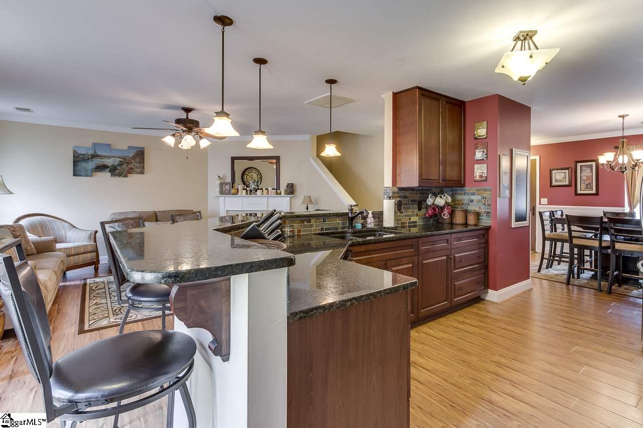 12 Hawkesbury Road Simpsonville, SC 29681 - Photo 15 of 36 Gallery Image 15