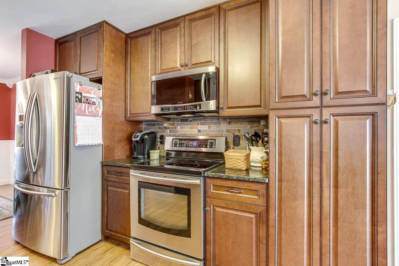 12 Hawkesbury Road Simpsonville, SC 29681 - Photo 17 of 36 Gallery Image 17