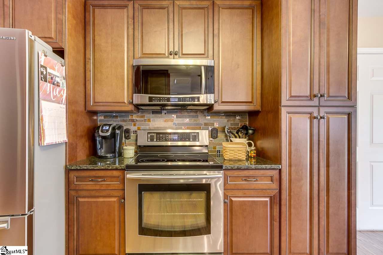 12 Hawkesbury Road Simpsonville, SC 29681 - Photo 19 of 36 Gallery Image 19