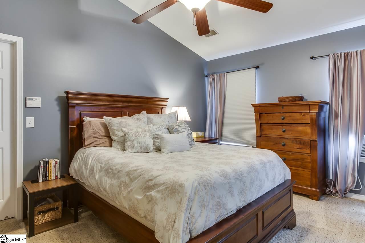 12 Hawkesbury Road Simpsonville, SC 29681 - Photo 28 of 36 Gallery Image 28
