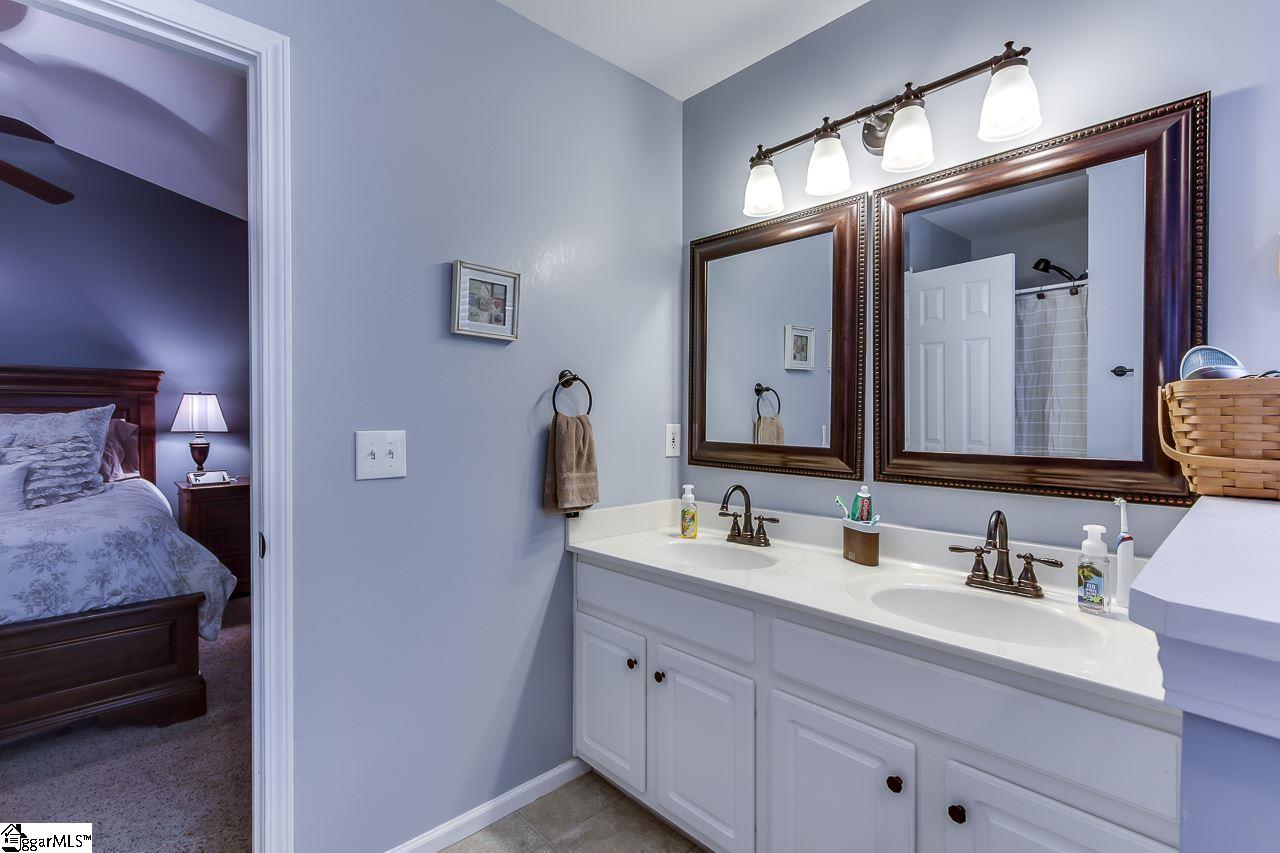 12 Hawkesbury Road Simpsonville, SC 29681 - Photo 32 of 36 Gallery Image 32