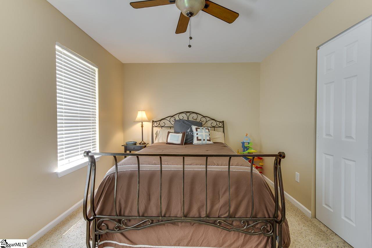 12 Hawkesbury Road Simpsonville, SC 29681 - Photo 34 of 36 Gallery Image 34