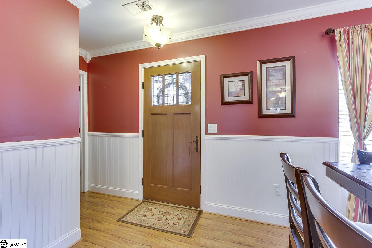 12 Hawkesbury Road Simpsonville, SC 29681 - Photo 8 of 36 Gallery Image 8