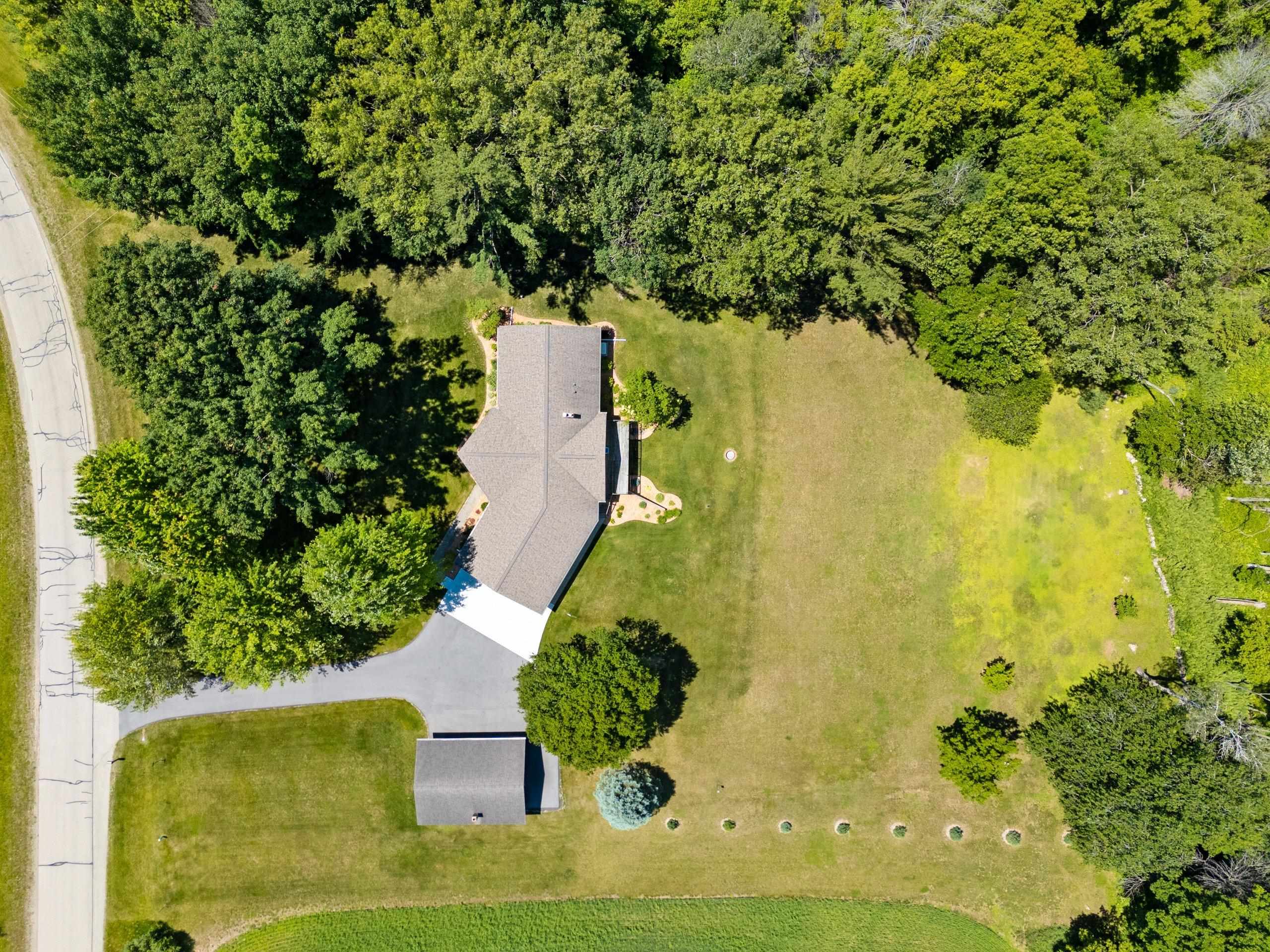3685 Elmtree Road Suamico, WI 54313 - Photo 32 of 77