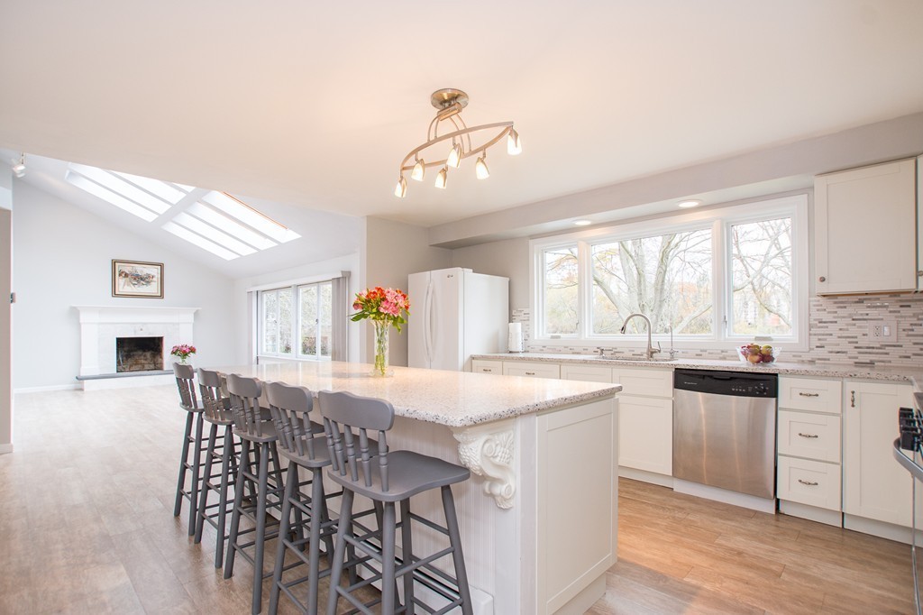 117 Bailey Road Andover, MA 01810 - Photo 6 of 27