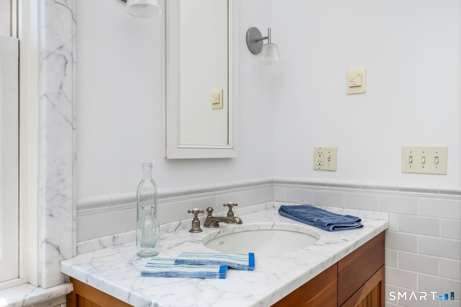14 Rocky Point Road Norwalk, CT 06853 - Photo 24 of 34 Gallery Image 24