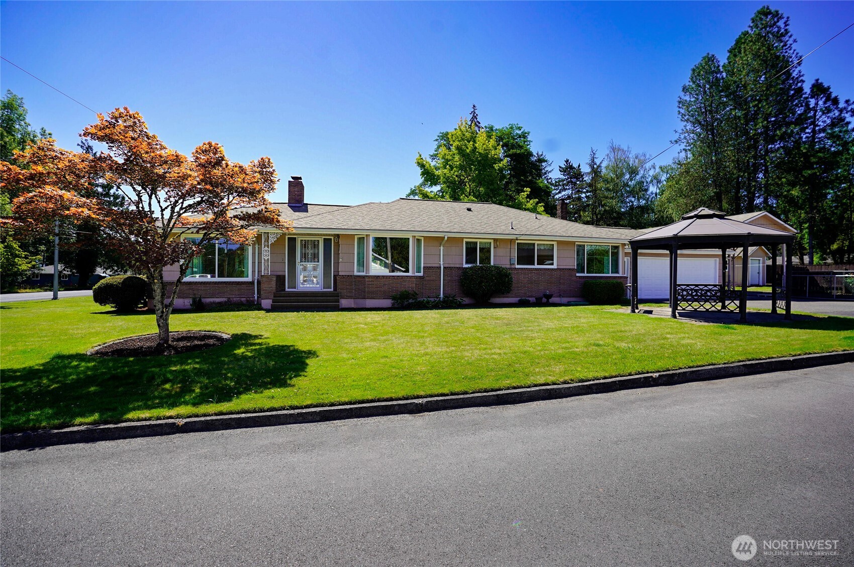 102 Laurel Place Longview, WA 98632 - Photo 1 of 17