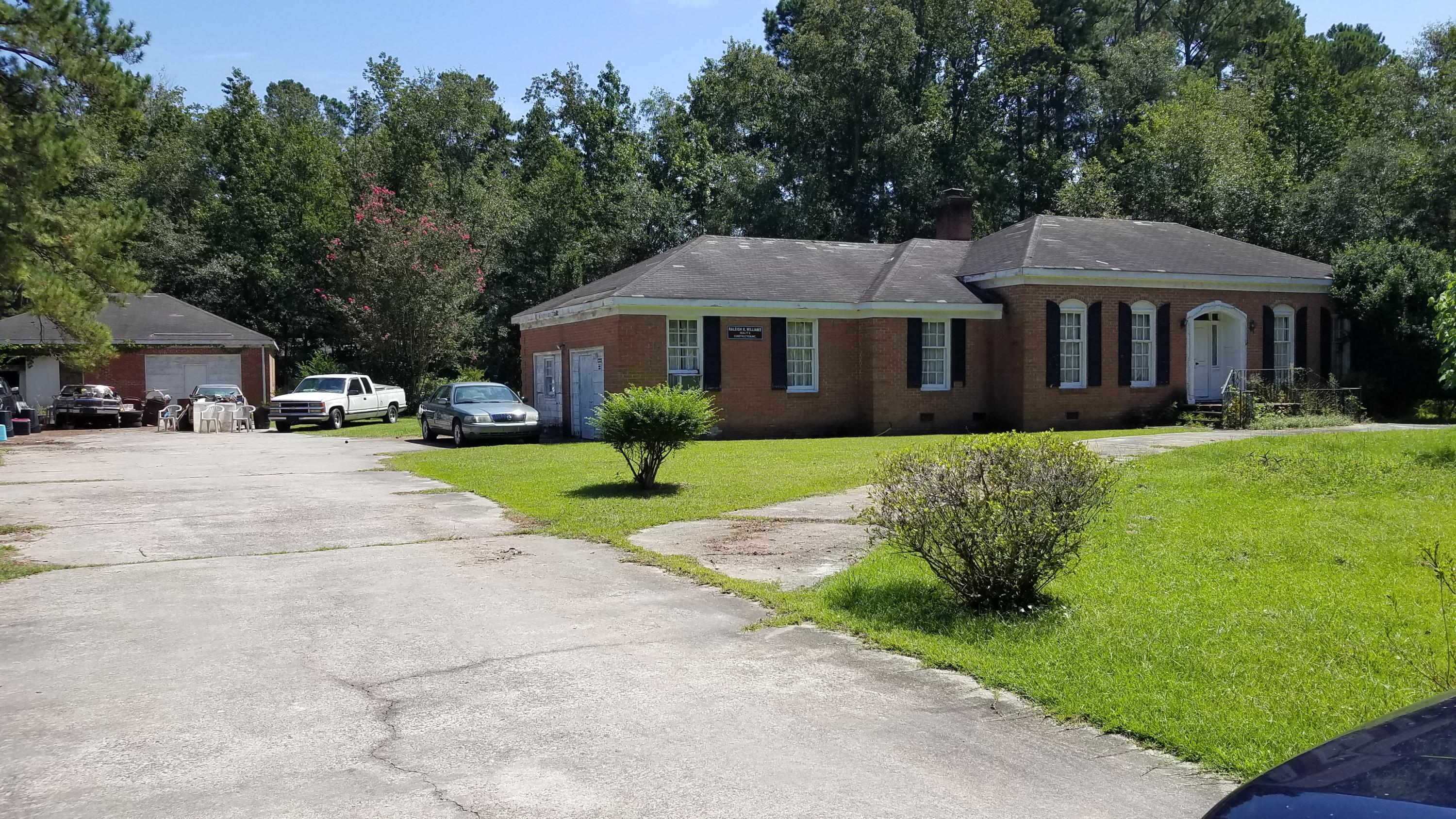 1519 Rivers Street Walterboro, SC 29488 - Photo 1 of 6 153