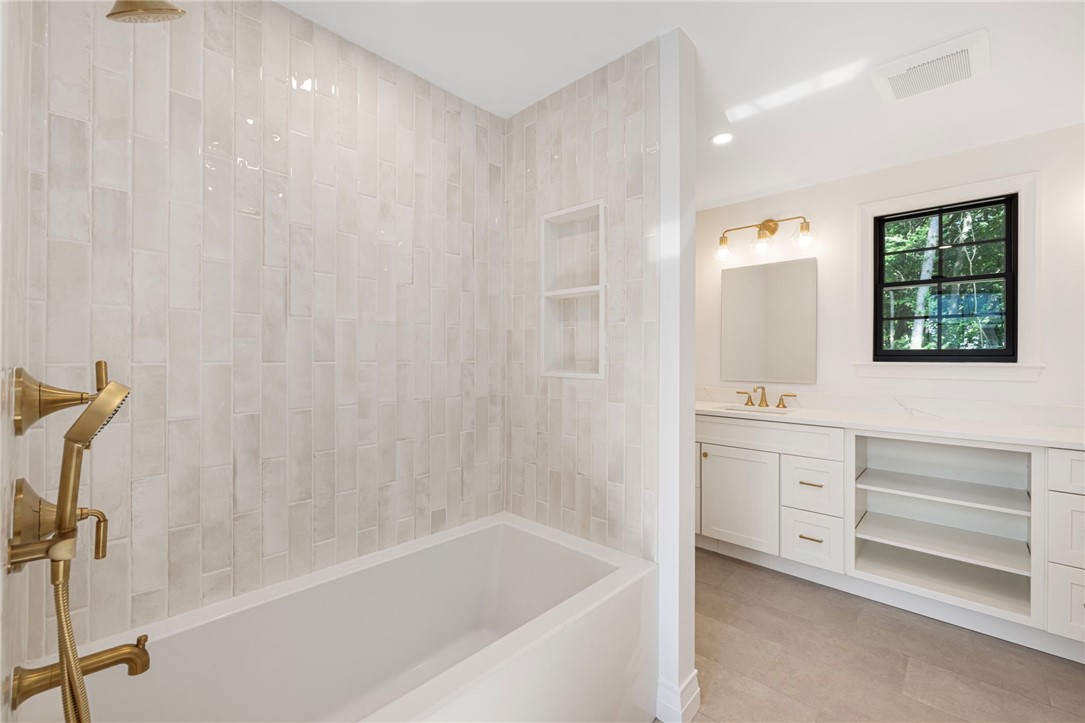 91 Carr Lane Jamestown, RI 02835 - Photo 33 of 50