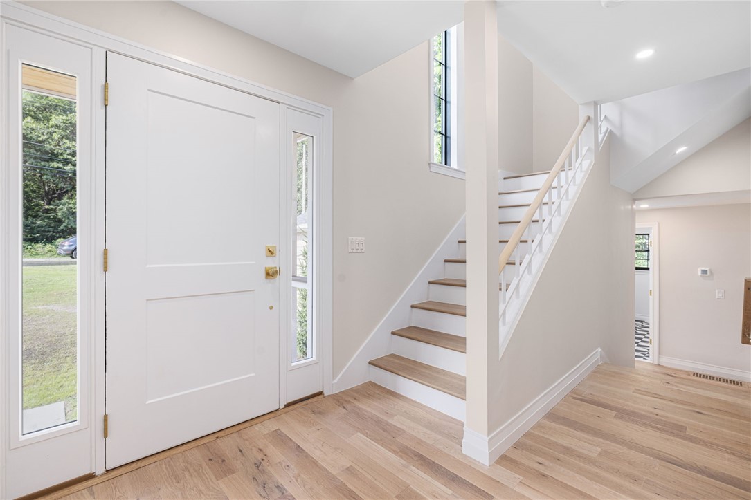 91 Carr Lane Jamestown, RI 02835 - Photo 5 of 50