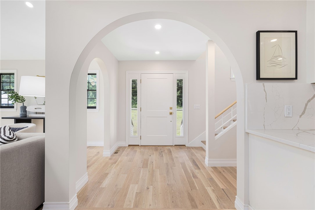 91 Carr Lane Jamestown, RI 02835 - Photo 6 of 50