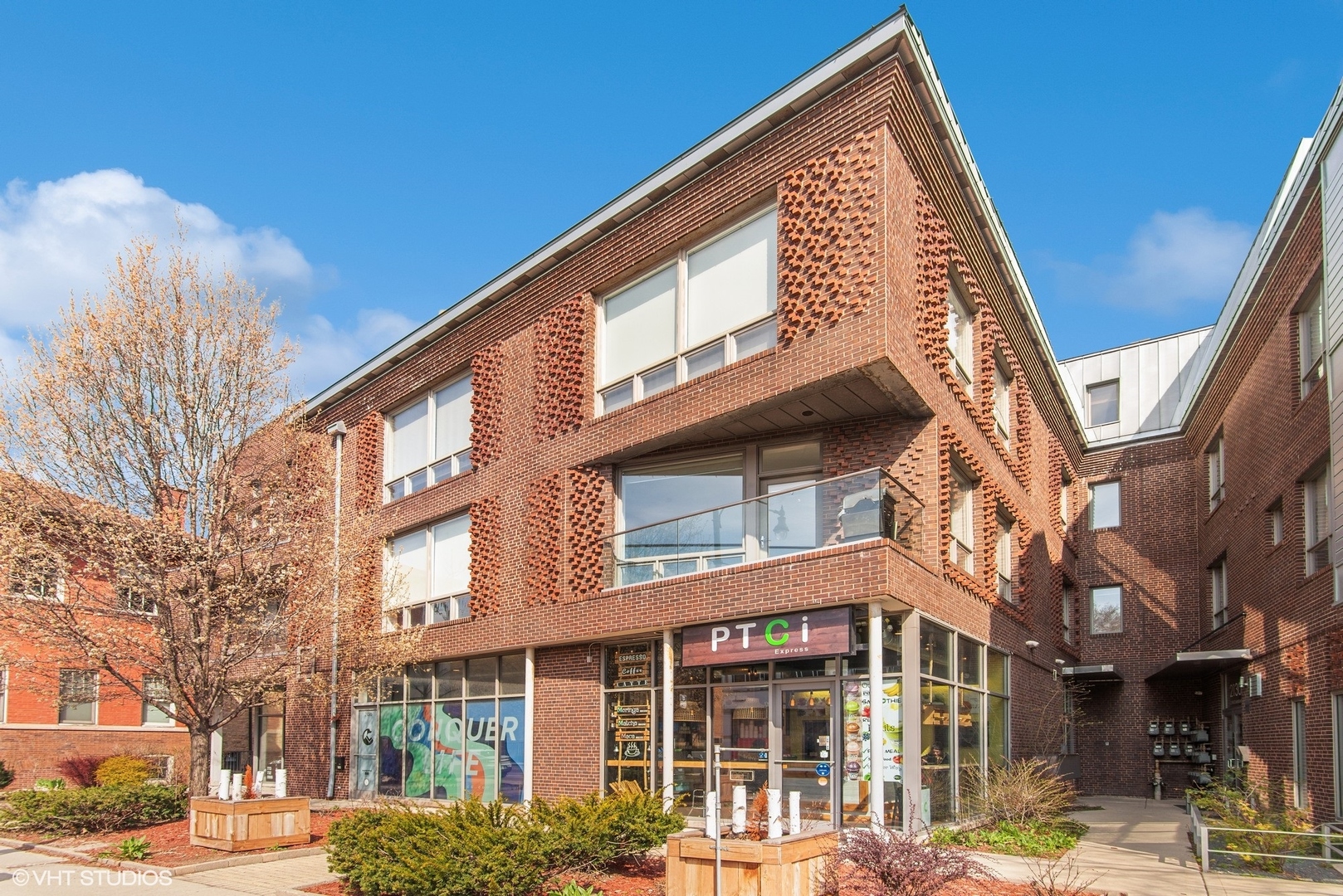 2136 West North Avenue, Unit 2E Chicago, IL 60647 - Photo 1 of 22 a view of a building with a street