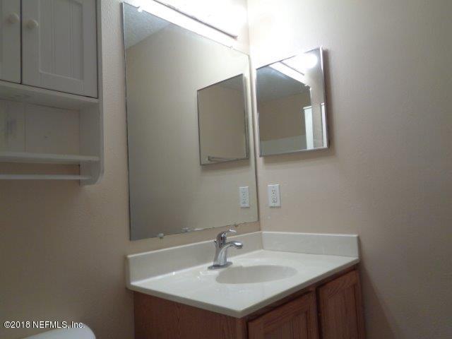 3812 Sand Dollar Road Middleburg, FL 32068 - Photo 14 of 25 Hall Bath