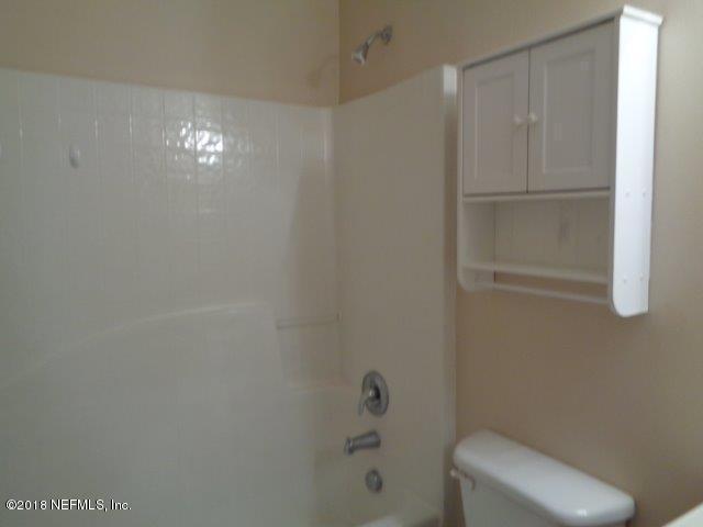 3812 Sand Dollar Road Middleburg, FL 32068 - Photo 15 of 25 Hall Bath