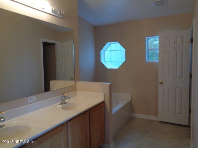 3812 Sand Dollar Road Middleburg, FL 32068 - Photo 7 of 25 Master Bath