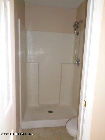 3812 Sand Dollar Road Middleburg, FL 32068 - Photo 8 of 25 Separate Shower Room
