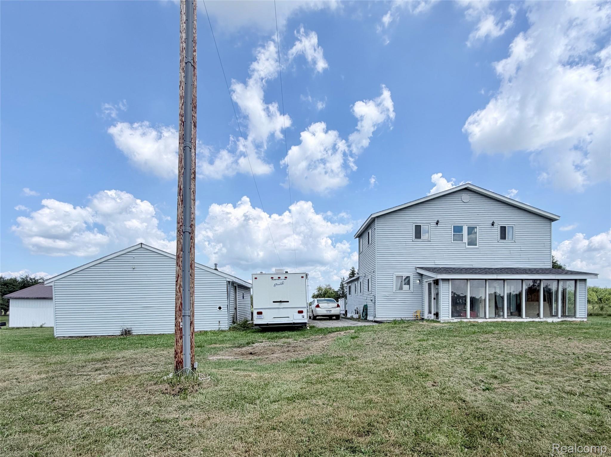 10865 Norman Road Yale, MI 48097 - Photo 5 of 23 IMG_0753.jpg