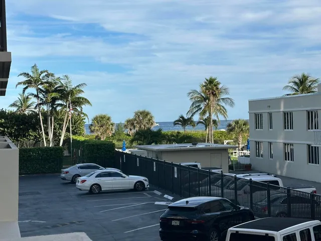 $3,250 | 145 South Ocean Avenue, Unit 214, Palm Beach Shores, FL 33404