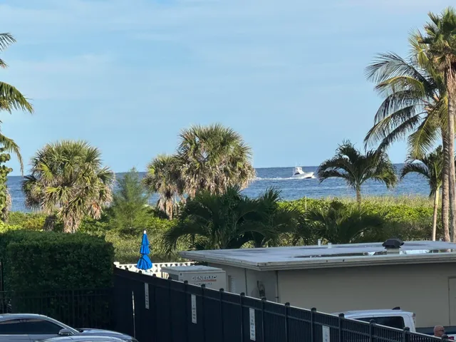 $3,250 | 145 South Ocean Avenue, Unit 214, Palm Beach Shores, FL 33404