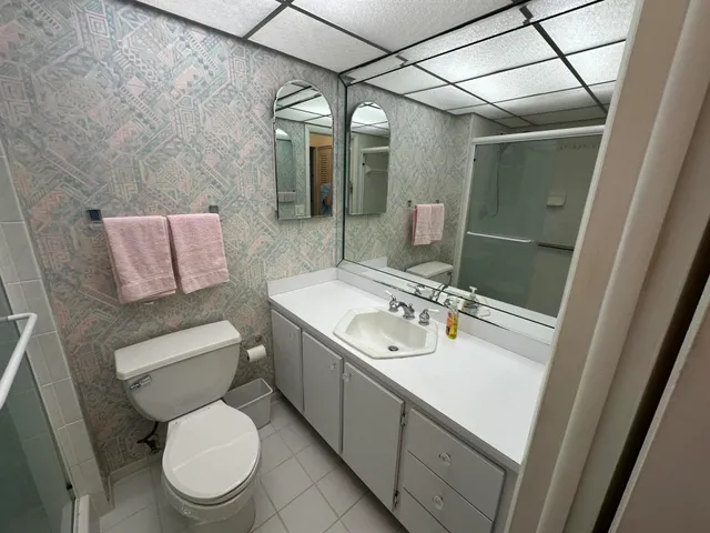 $3,250 | 145 South Ocean Avenue, Unit 214, Palm Beach Shores, FL 33404