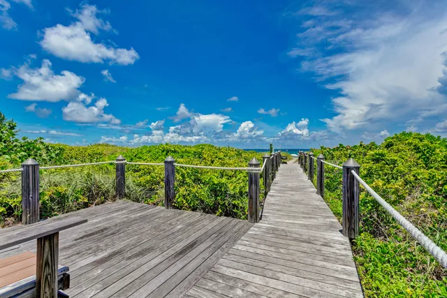 $3,250 | 145 South Ocean Avenue, Unit 214, Palm Beach Shores, FL 33404