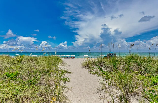 $3,250 | 145 South Ocean Avenue, Unit 214, Palm Beach Shores, FL 33404