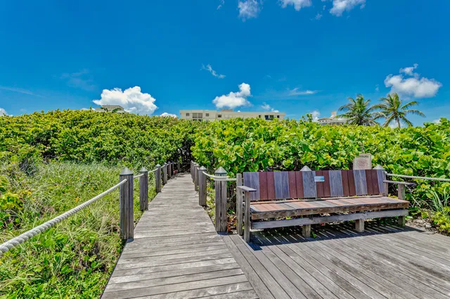 $3,250 | 145 South Ocean Avenue, Unit 214, Palm Beach Shores, FL 33404