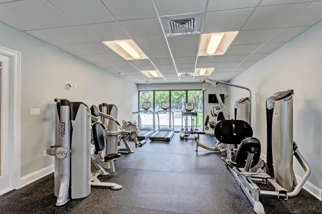 $3,250 | 145 South Ocean Avenue, Unit 214, Palm Beach Shores, FL 33404