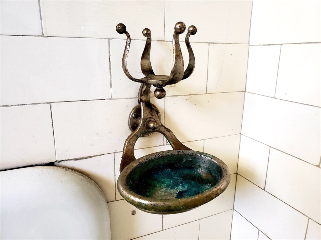 1 Searle Road Huntington, MA 01050 - Photo 36 of 42 a close view of light fixtures and a dryer