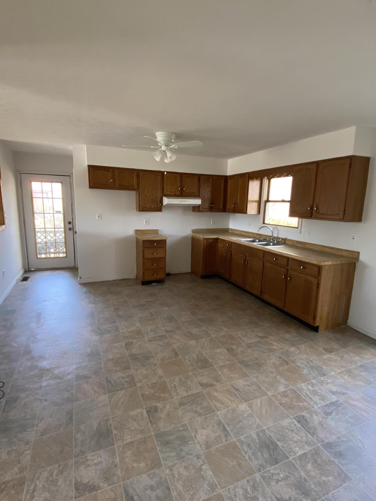 139 Money Road Caryville, TN 37714 - Photo 6 of 15 8FED4737-7F81-40E8-9B51-1EB908A2EB7C