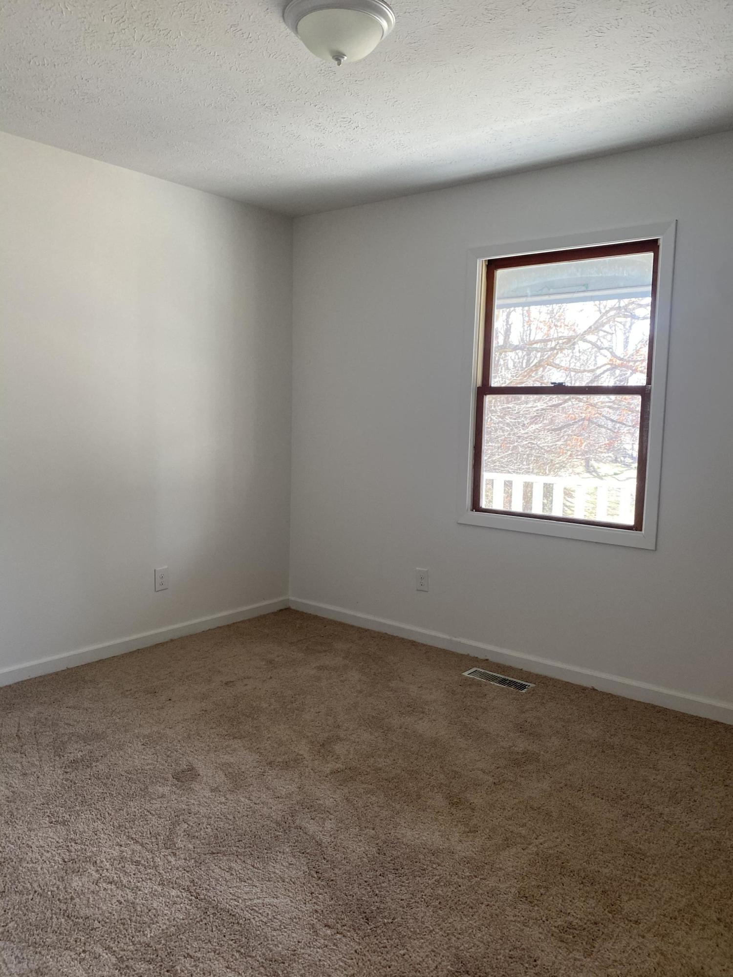139 Money Road Caryville, TN 37714 - Photo 10 of 15 5D571B1E-5234-4BBB-8234-AFC8D3006744