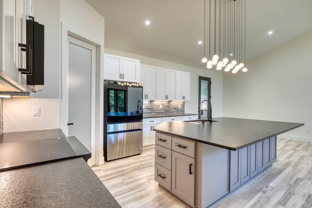 500 Williamstown Road Mineral Bluff, GA 30559 - Photo 11 of 71 Main House Kitchen