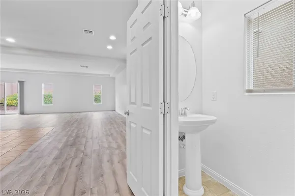 $2,250 | 9827 Marietta Cellars Court, Las Vegas, NV 89141