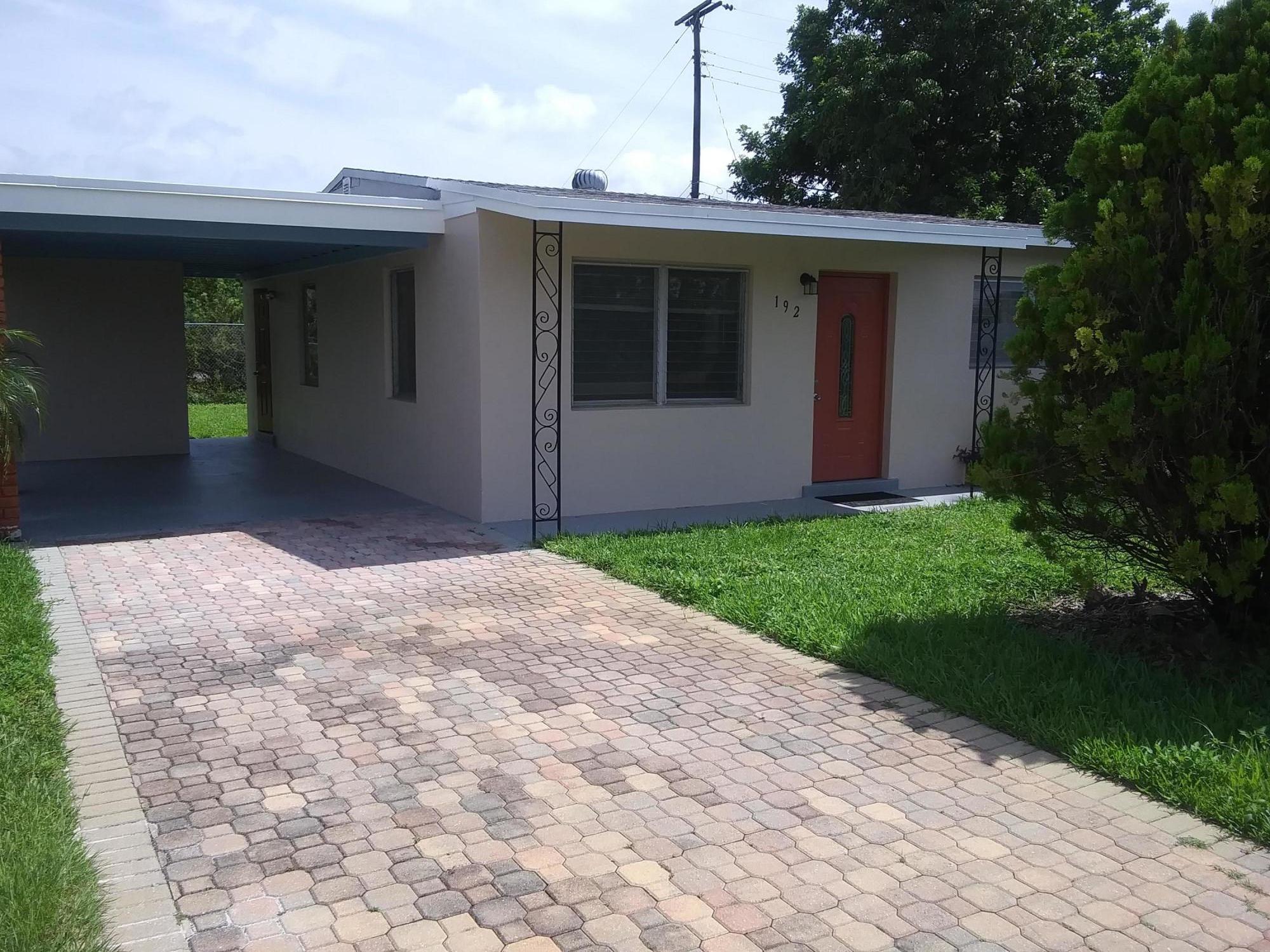 192 West 35th Street Riviera Beach, FL 33404 - Photo 2 of 41 0526201105