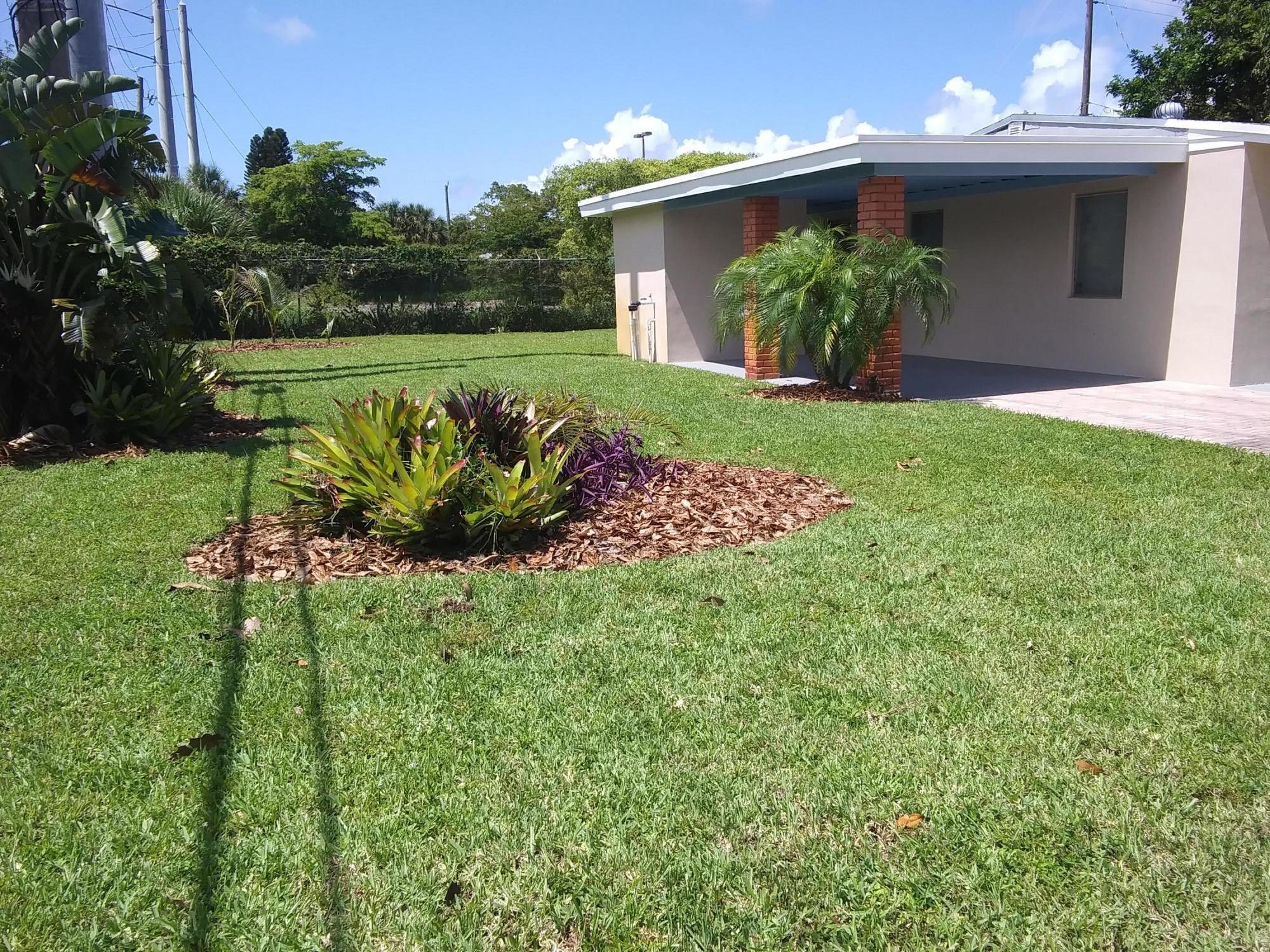192 West 35th Street Riviera Beach, FL 33404 - Photo 8 of 41 0529201500b